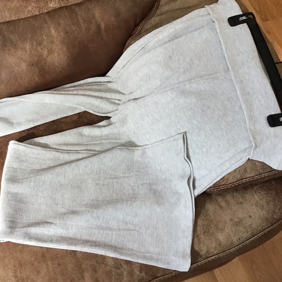 Gray Lounge Set - Picture 4 of 4